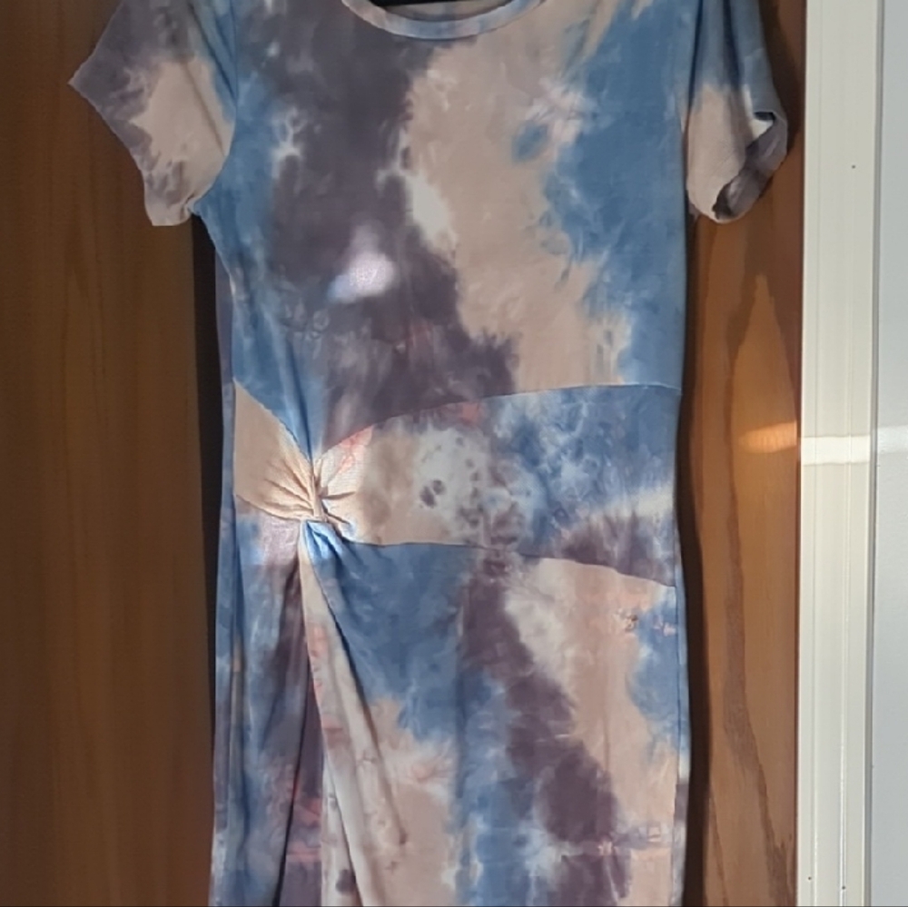 Hem & Thread Tie-Dye Midi Dress in Blue and Cream